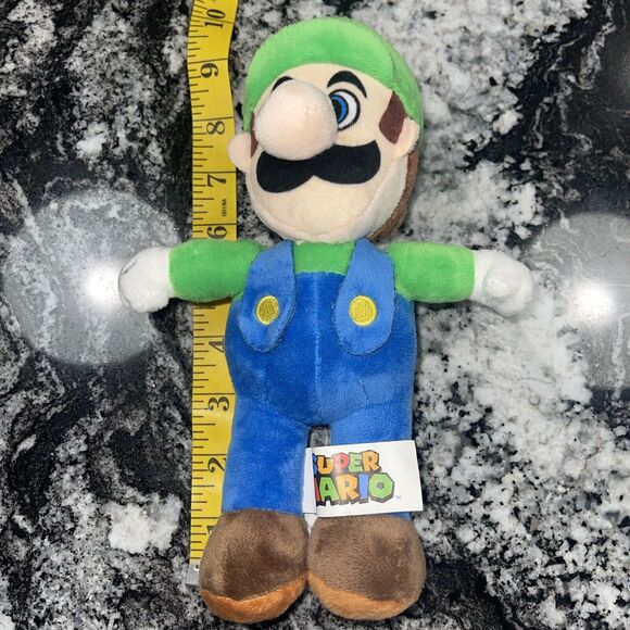 Super Mario Bros. Nintendo LUIGI Plush 9 Inch Stuffed Toy Plush Doll 2022 - Picture 1 of 9